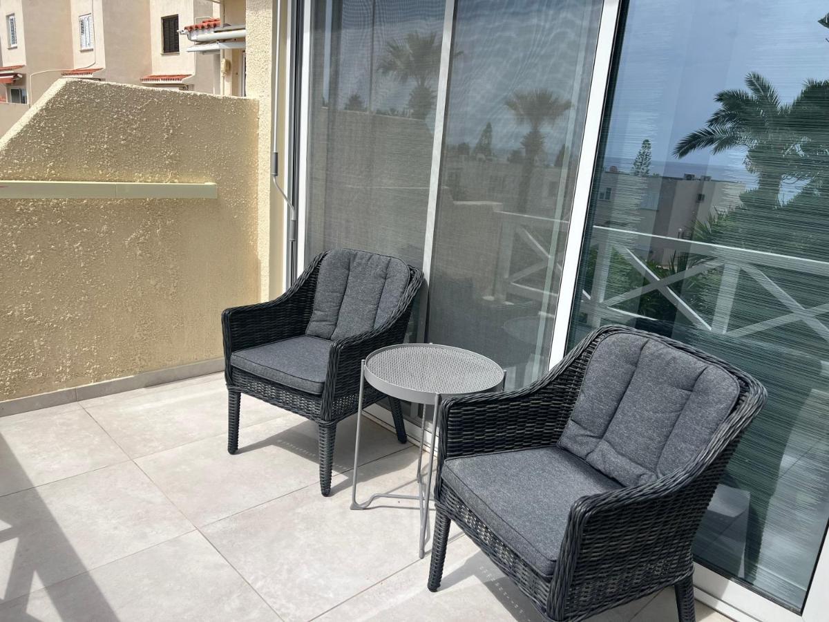 Appartamento Modern Seaview Townhouse In Coral Bay (Adults Only) Peyia Esterno foto